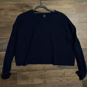 Long sleeved dark blue crop top